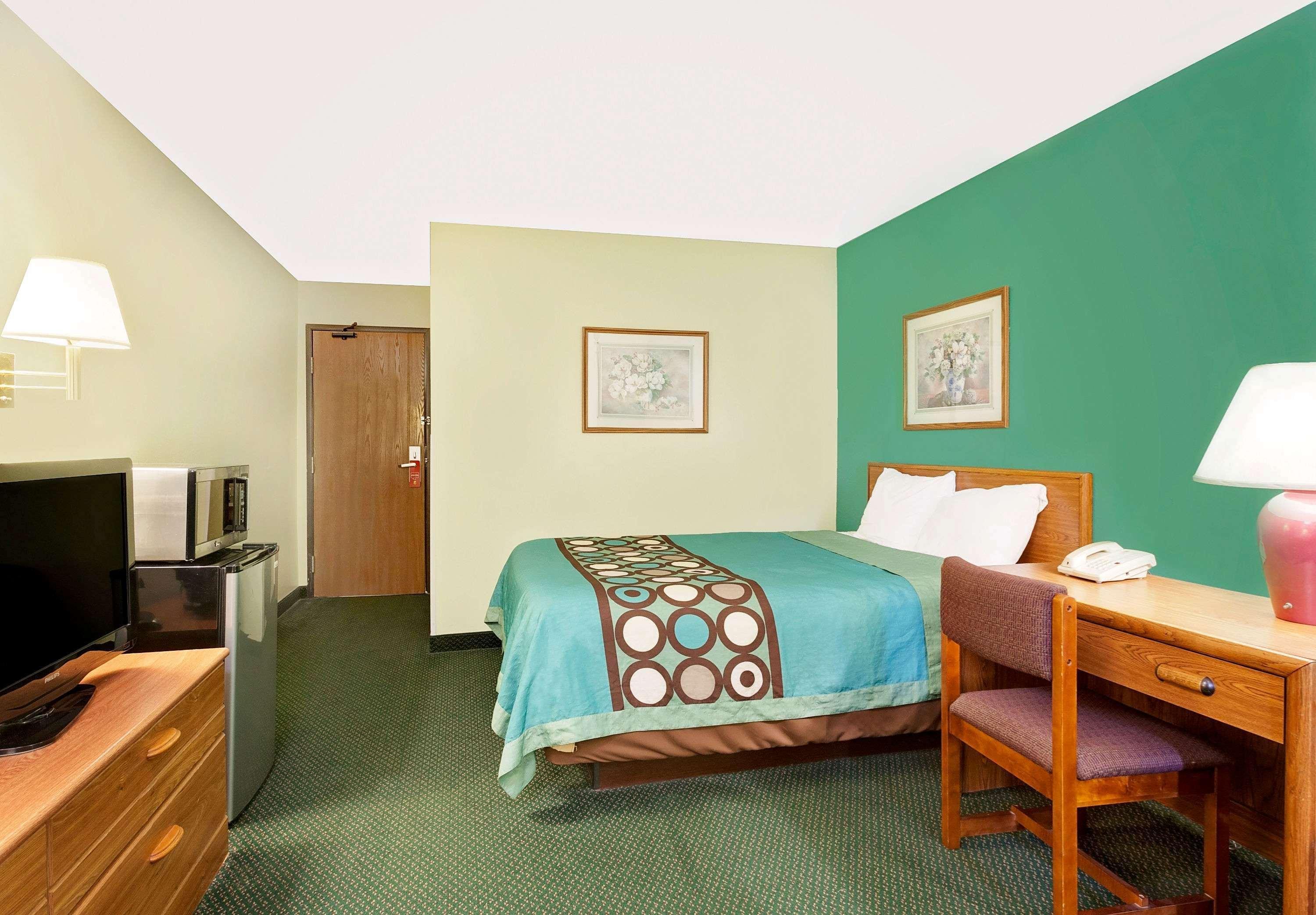 Super Hotel 3*